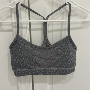 Lululemon Flow Y Nulu Bra (Size 8, Light Support for A-C cups)